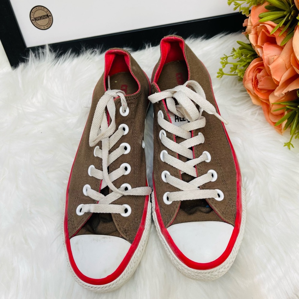 Converse All Star Sneaker in Olive Green size 7 for women, size 5 for men